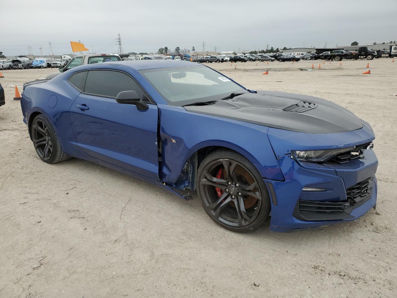 2023 Chevrolet Camaro - Image 4