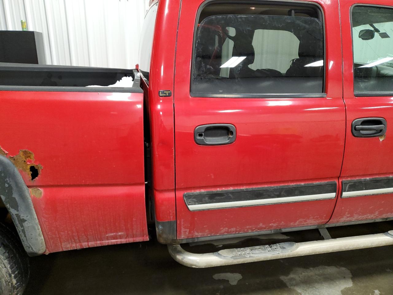 2006 Chevrolet Silverado - Image 10