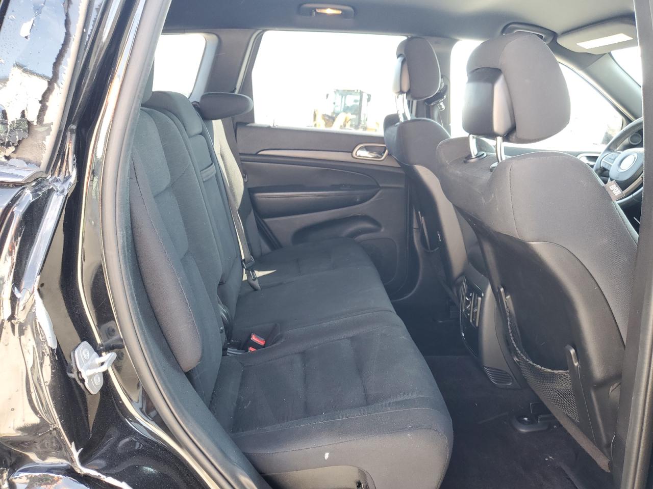 2015 Jeep Grand Cherokee - Image 11