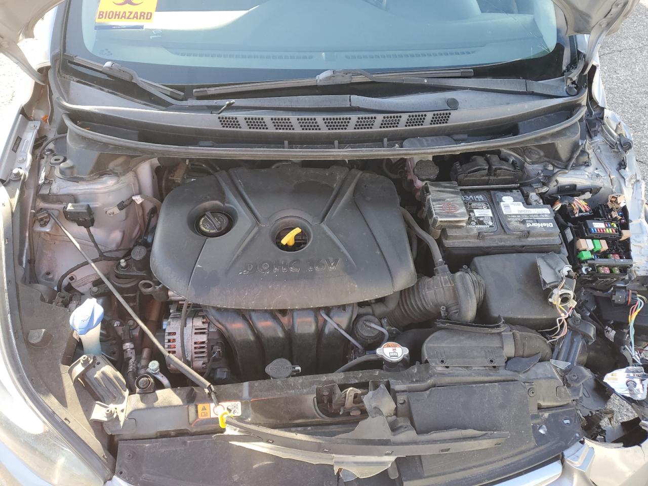 2016 Hyundai Elantra - Image 11