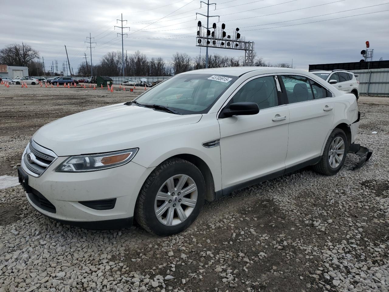 2011 Ford Taurus - Image 1