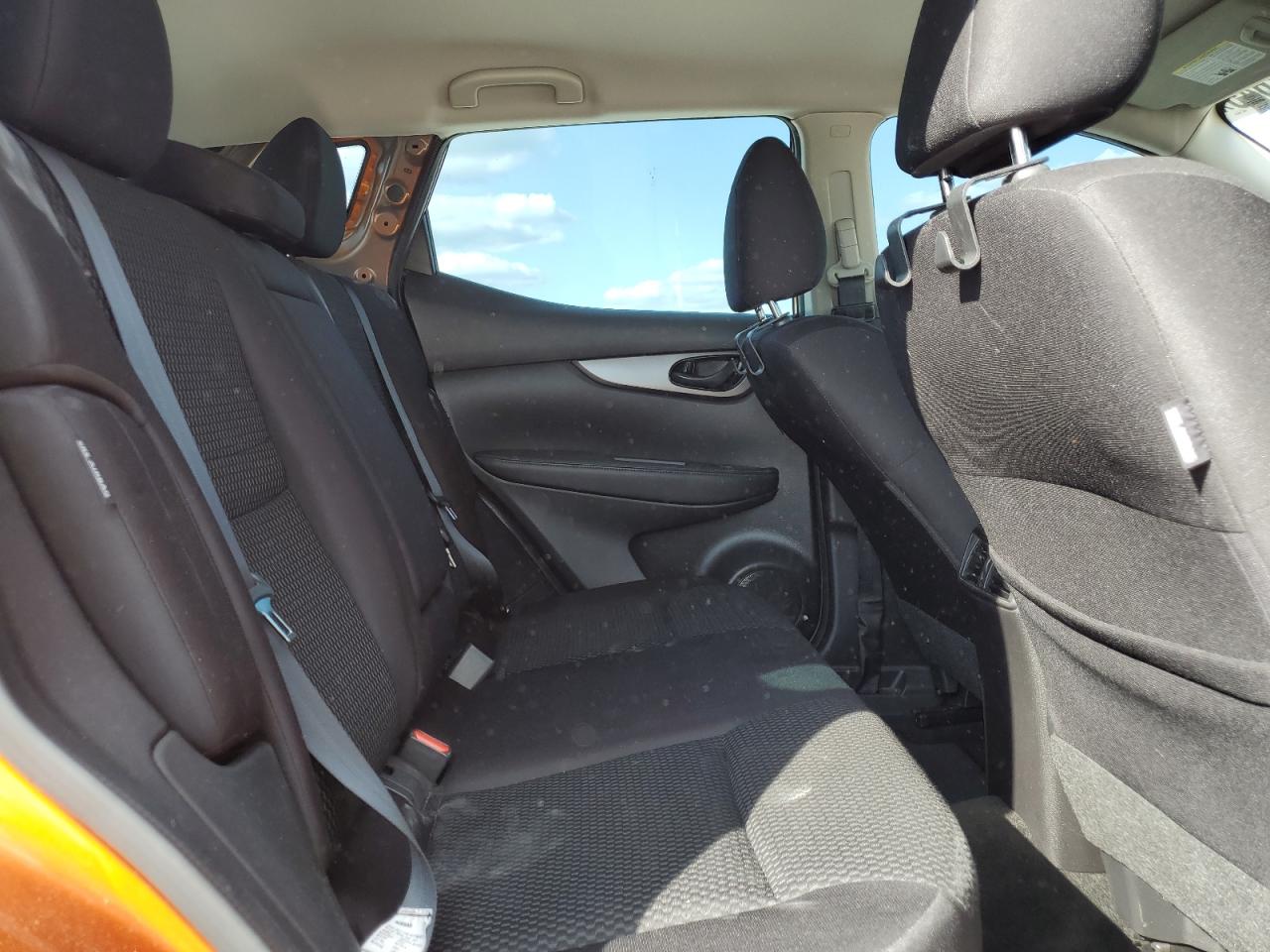 2021 Nissan Rogue - Image 11