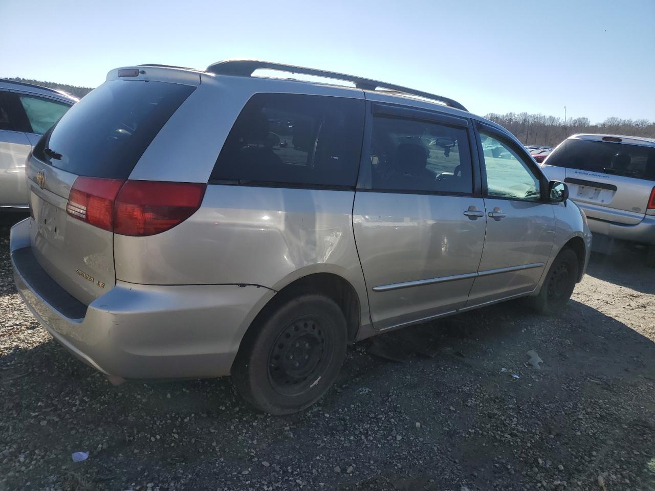 2005 Toyota Sienna - Image 3