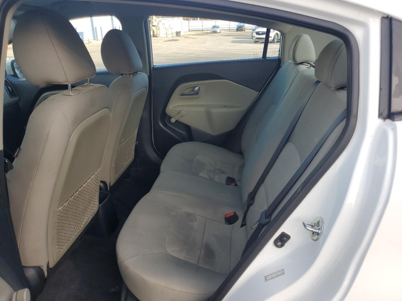 2016 Kia Rio - Image 10