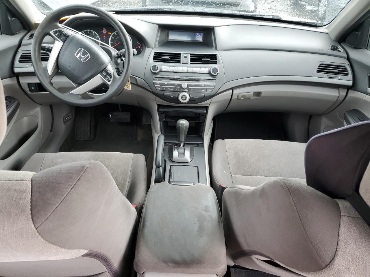 2010 Honda Accord - Image 8