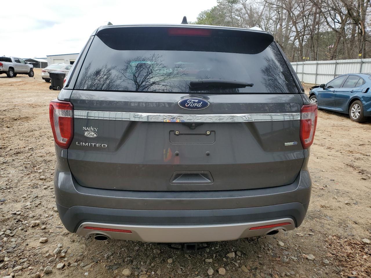 2016 Ford Explorer - Image 6