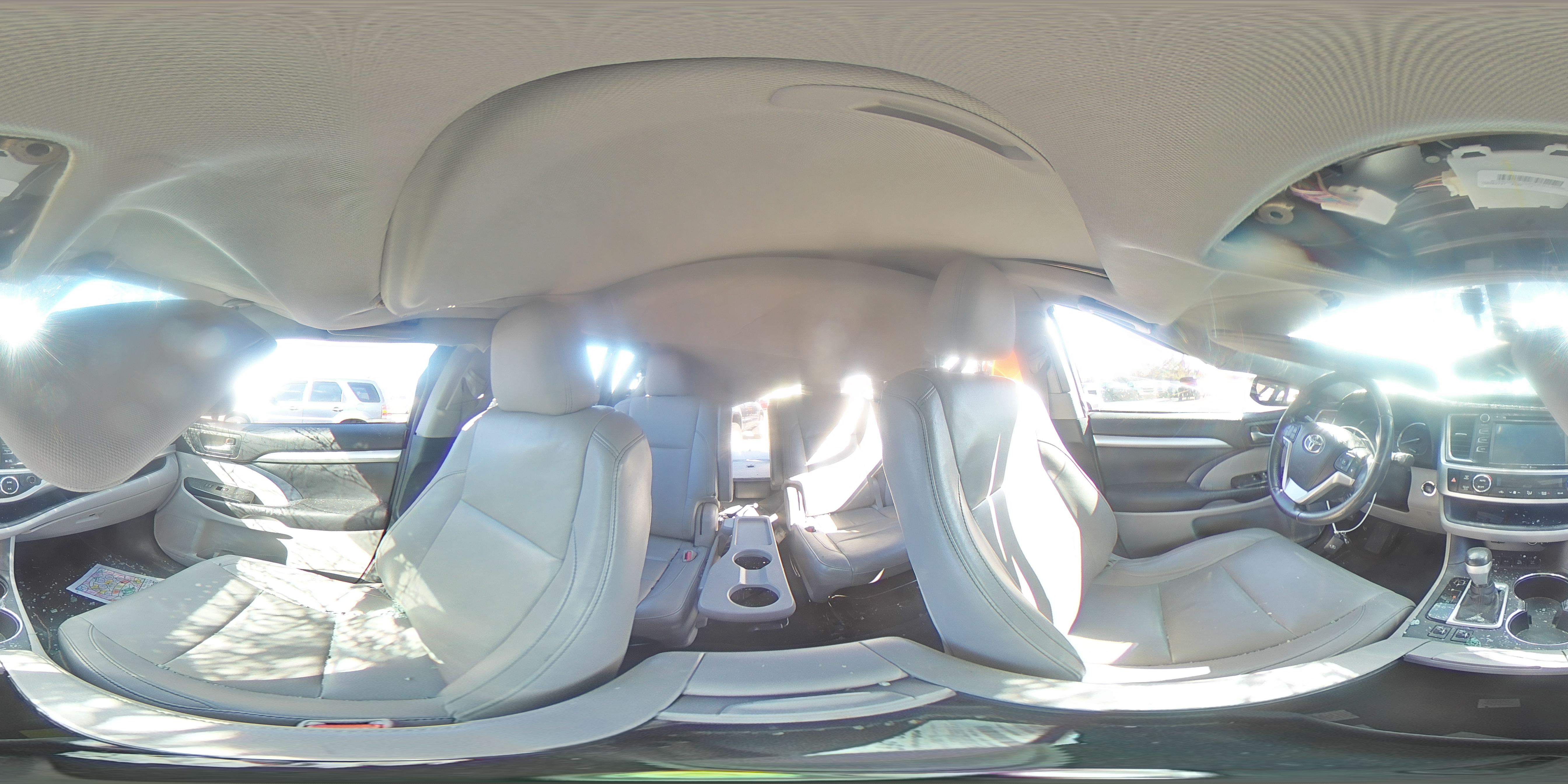 2015 Toyota Highlander - Image 13