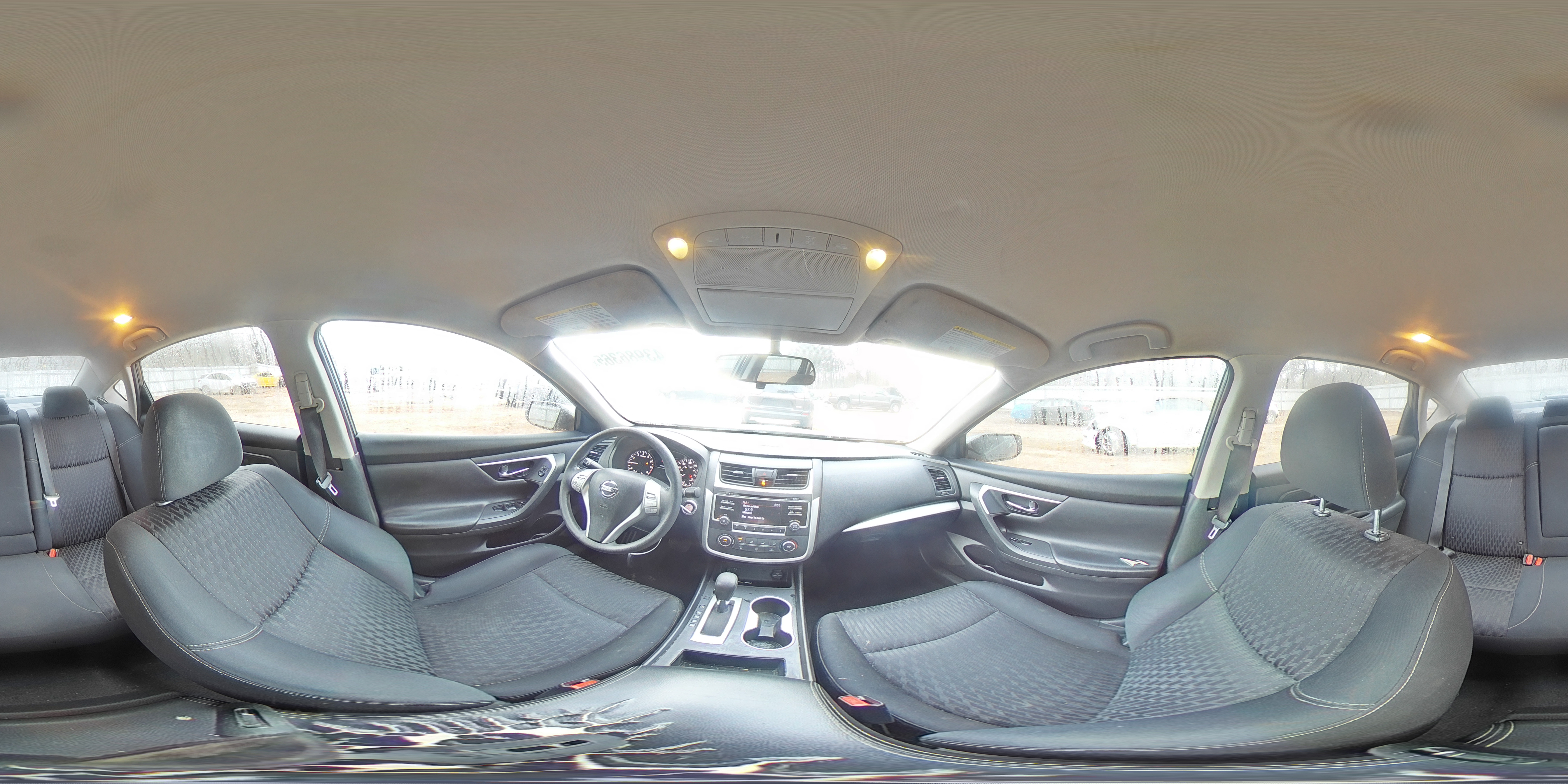 2018 Nissan Altima - Image 13