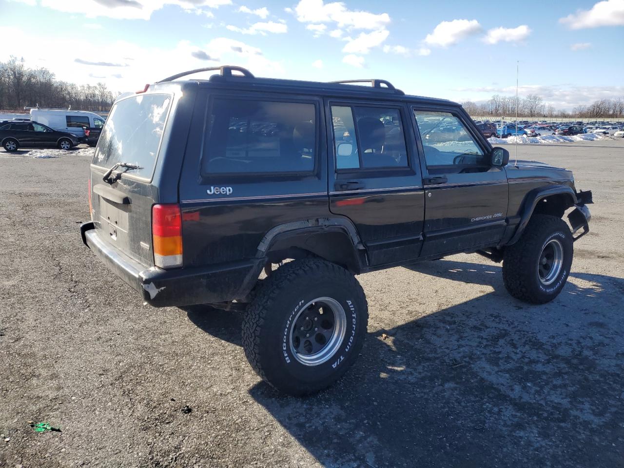 2000 Jeep Cherokee - Image 3