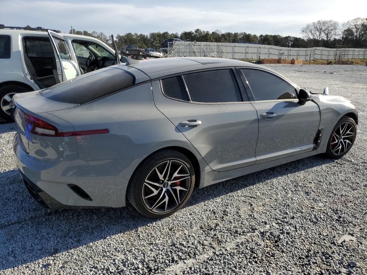 2023 Kia Stinger - Image 3