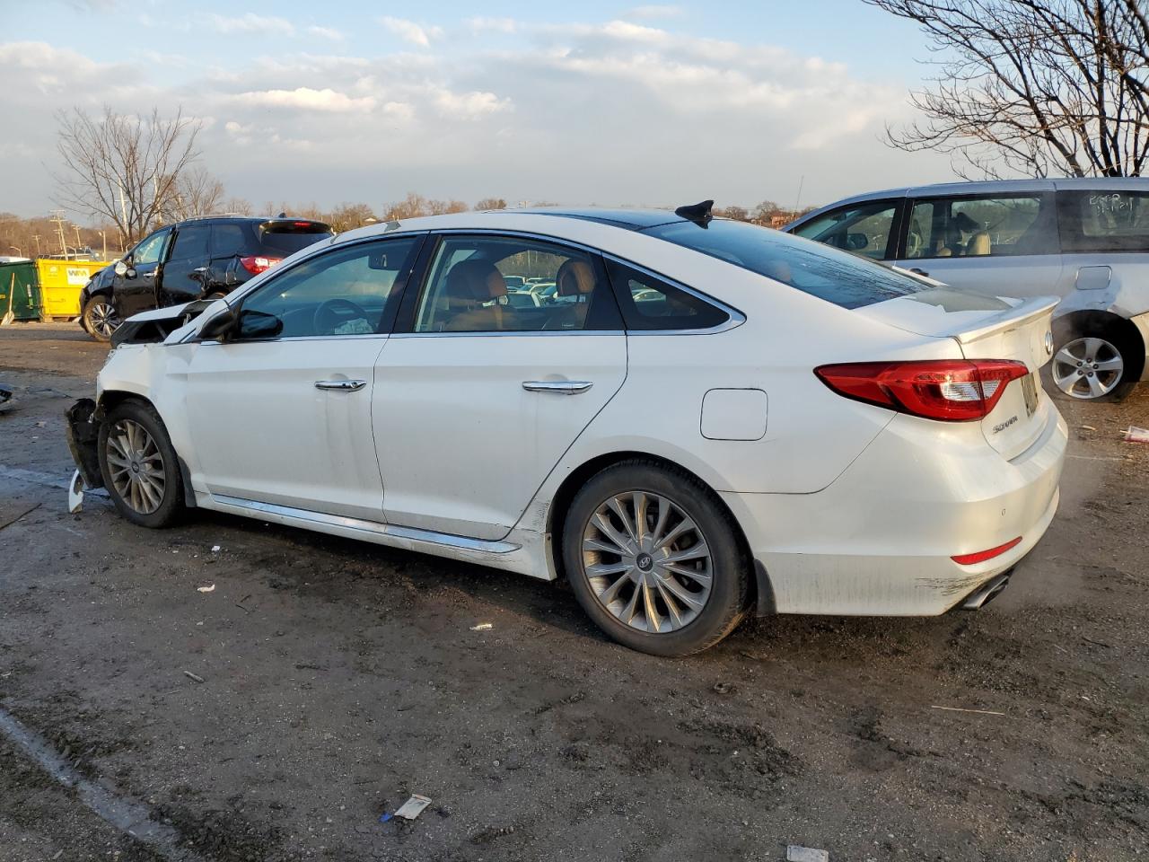 2015 Hyundai Sonata - Image 2