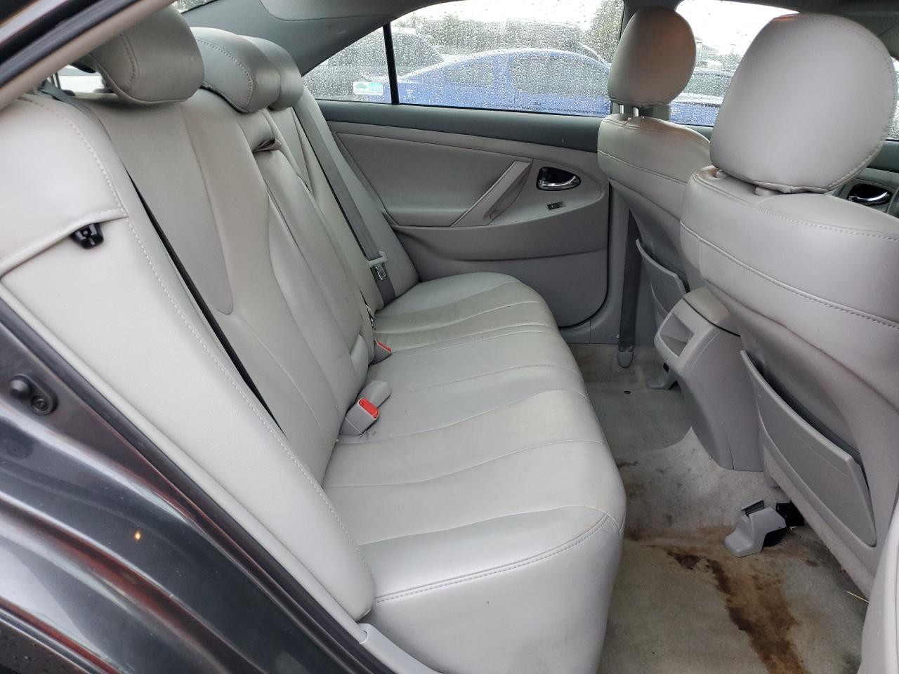 2010 Toyota Camry - Image 10