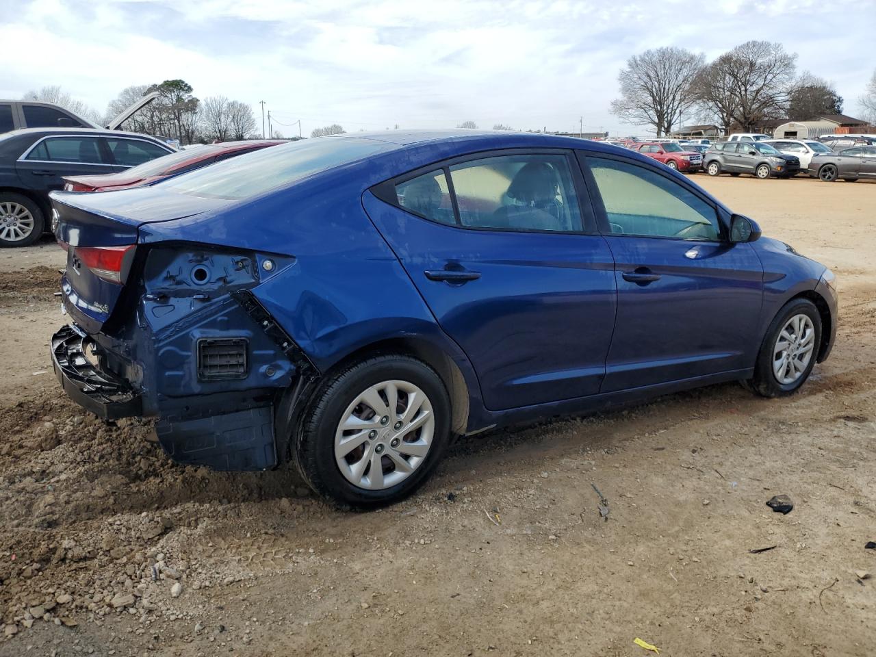 2018 Hyundai Elantra - Image 3