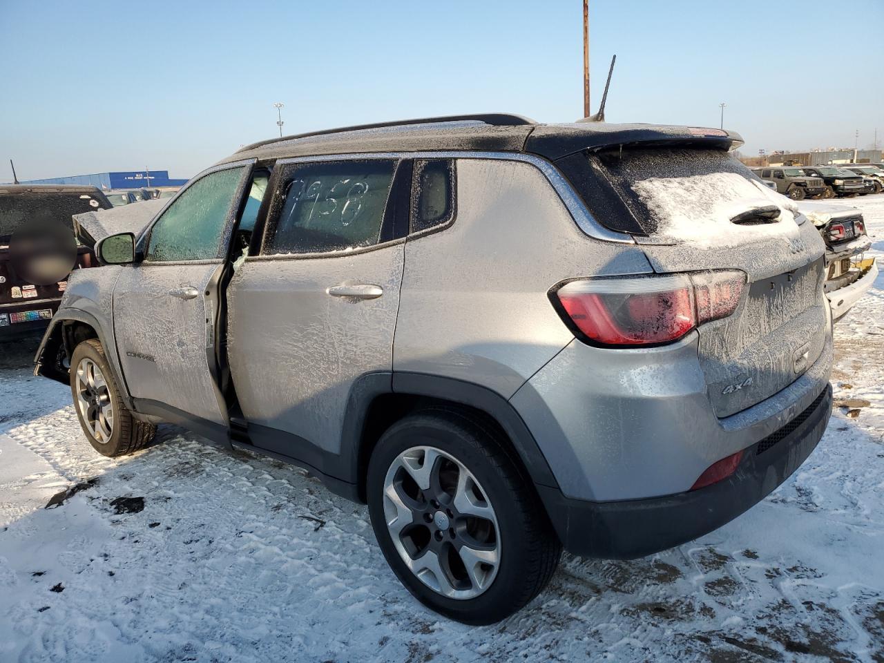 2017 Jeep Compass - Image 2