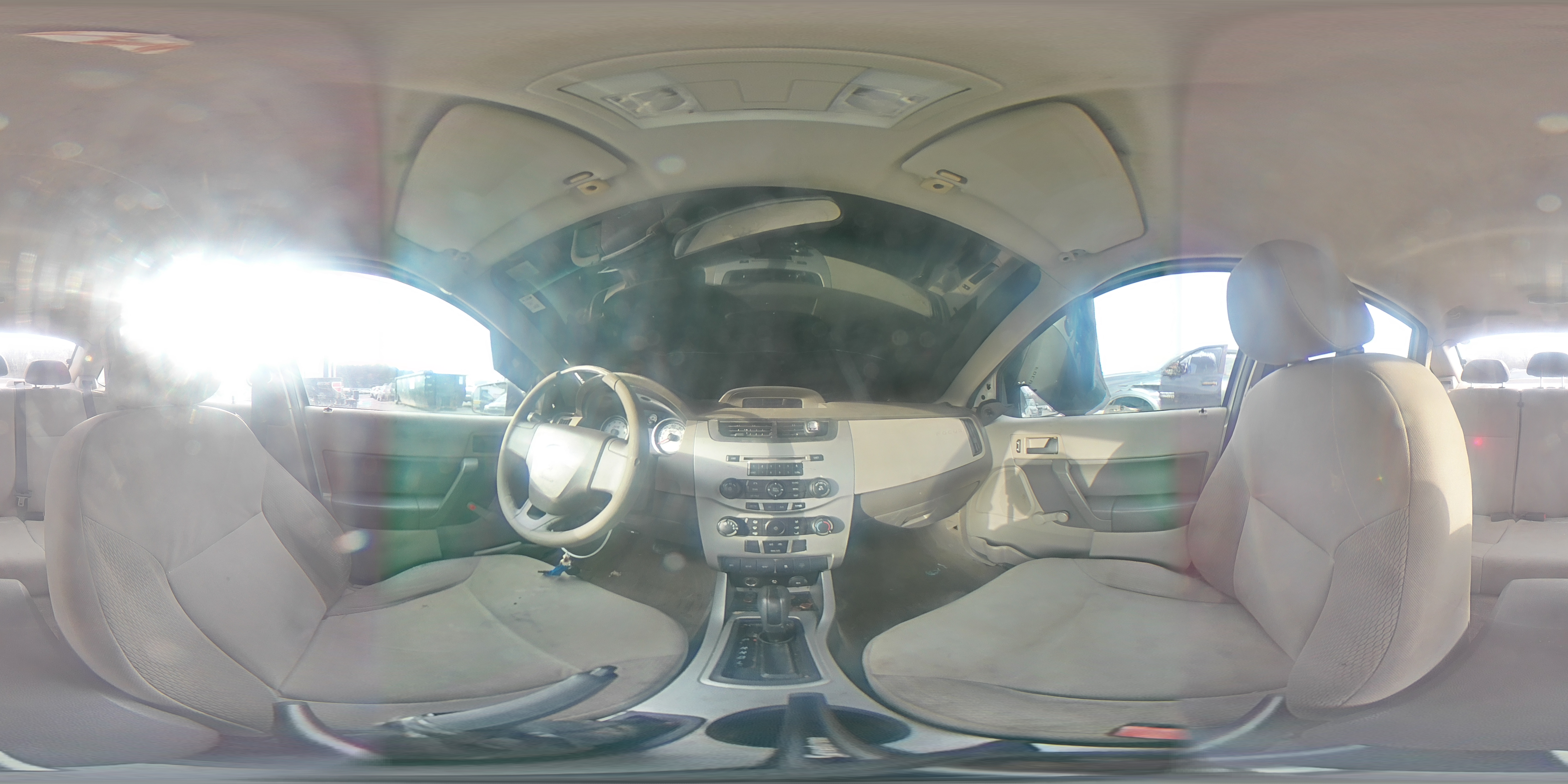2010 Ford Focus - Image 13