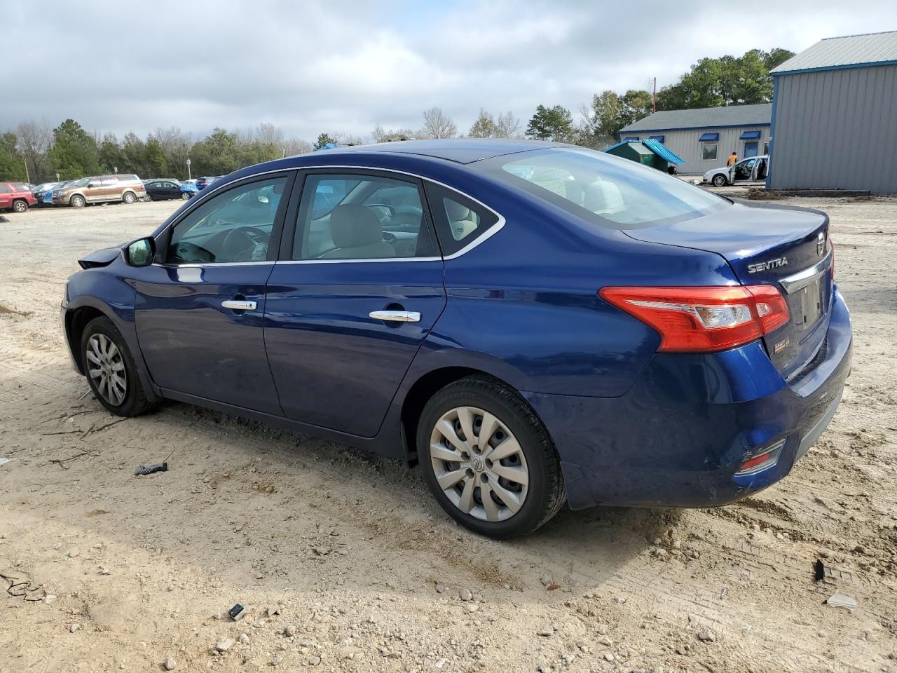 2016 Nissan Sentra - Image 2