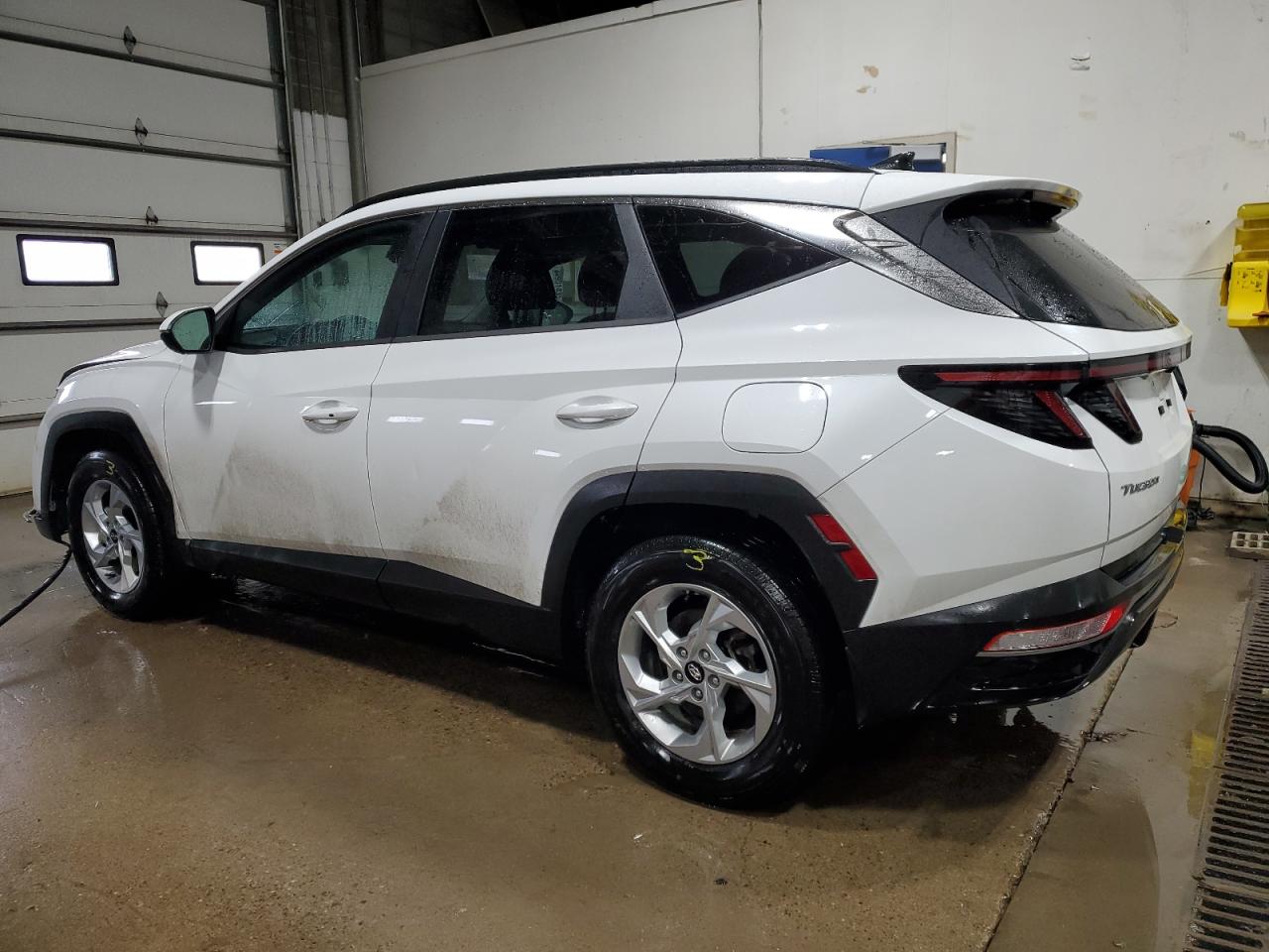 2022 Hyundai Tucson - Image 2