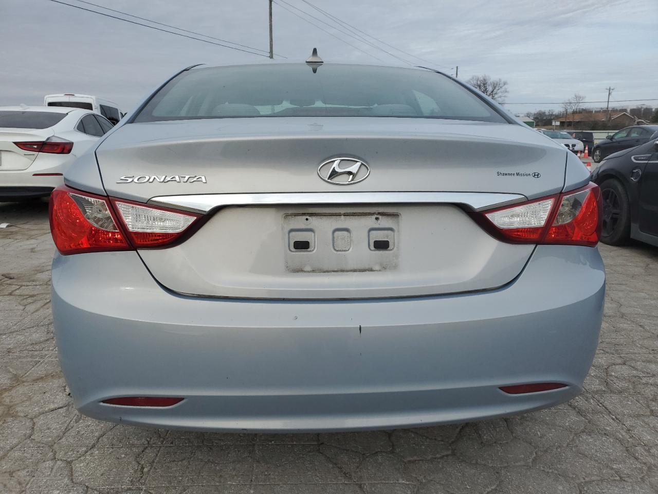 2013 Hyundai Sonata - Image 6