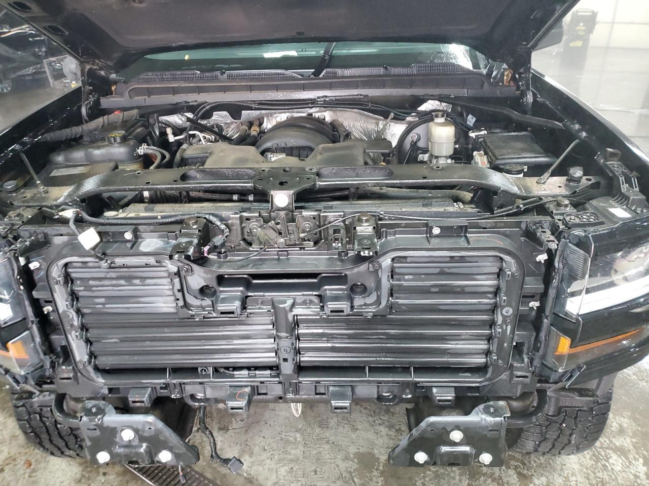 2017 Chevrolet Silverado - Image 11
