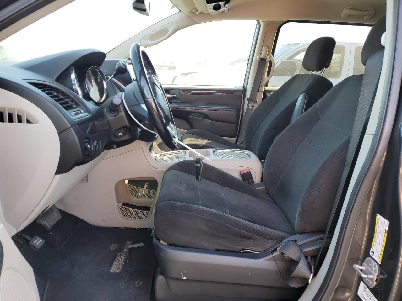 2012 Dodge Caravan - Image 7