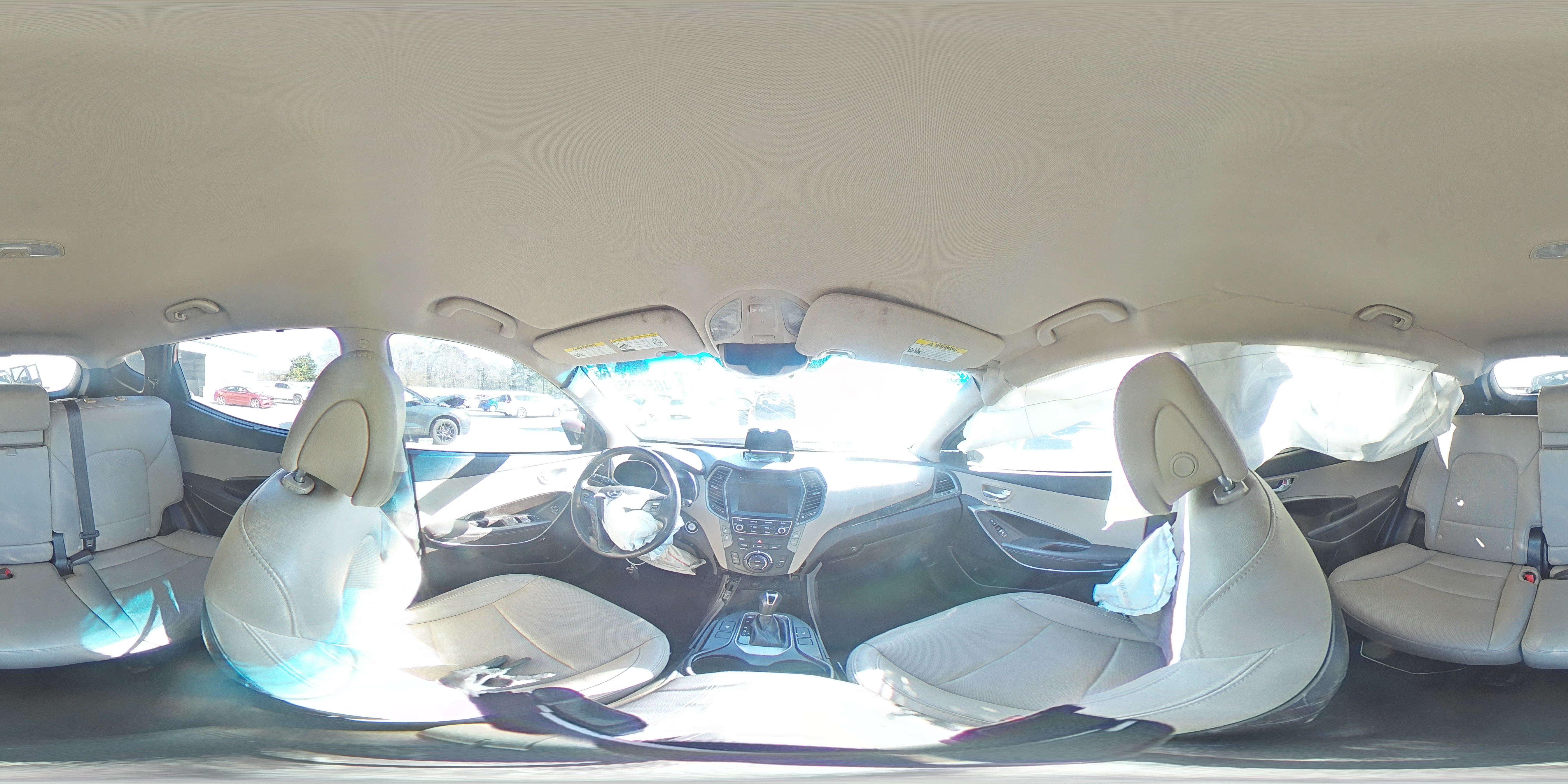 2017 Hyundai Santa Fe - Image 12