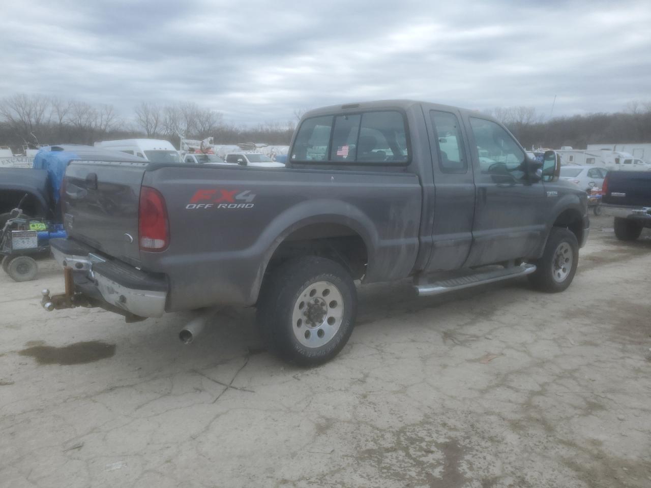 2006 Ford F250 - Image 3