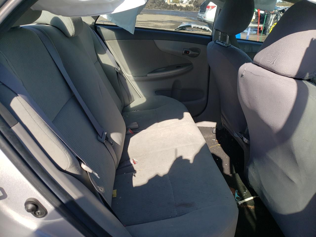 2010 Toyota Corolla - Image 10