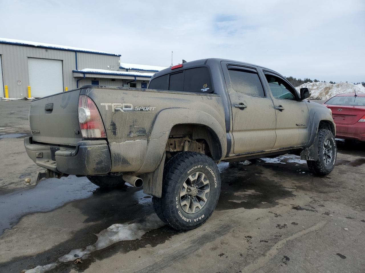 2014 Toyota Tacoma - Image 3