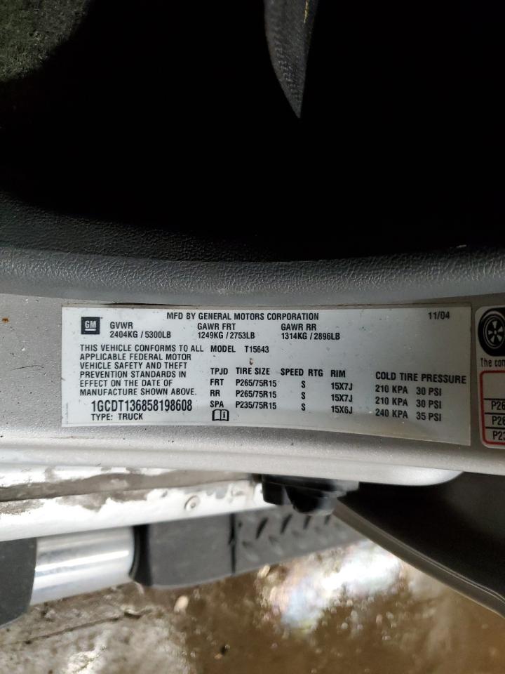 2005 Chevrolet Colorado - Image 12