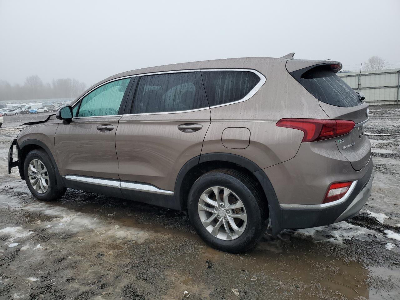 2020 Hyundai Santa Fe - Image 2