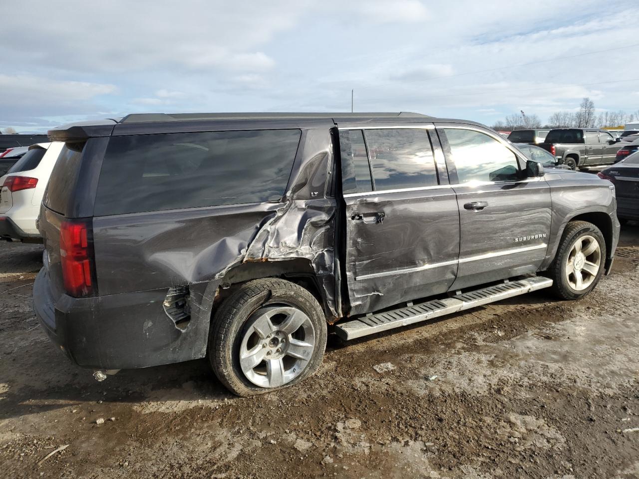 2018 Chevrolet Suburban - Image 3