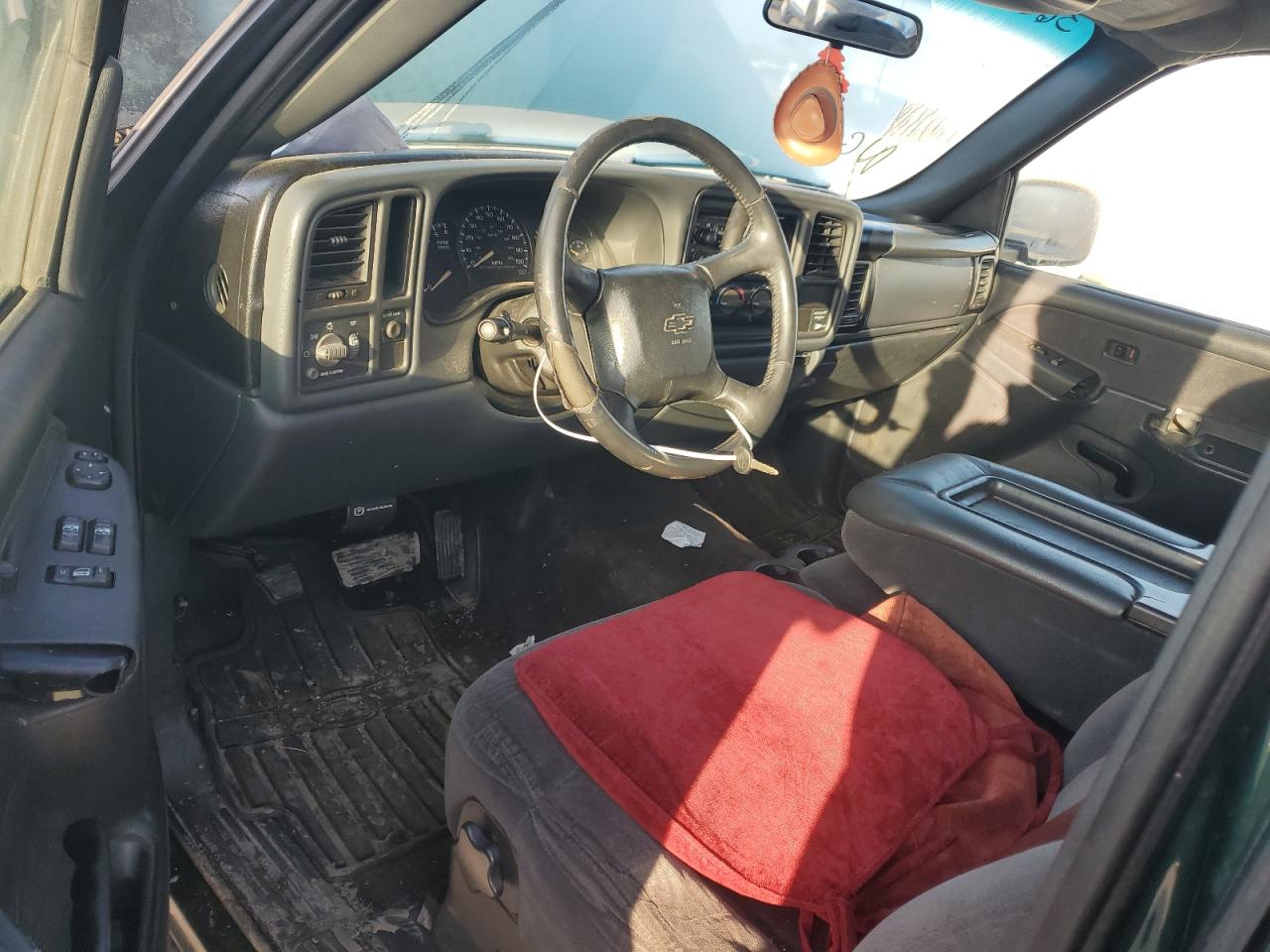 2002 Chevrolet Silverado - Image 8
