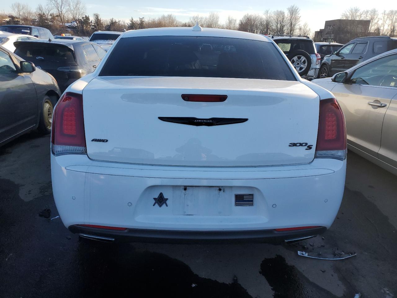 2018 Chrysler 300 - Image 6