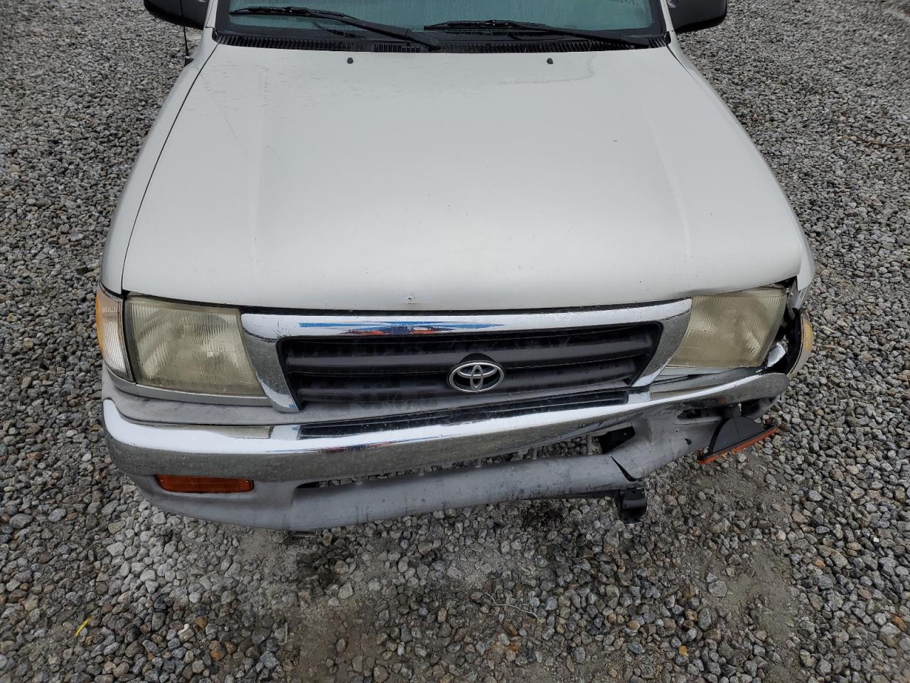 2000 Toyota Tacoma - Image 11