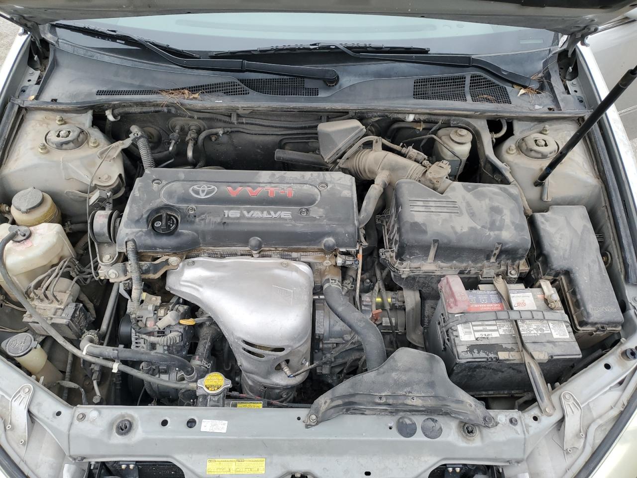 2004 Toyota Camry - Image 13