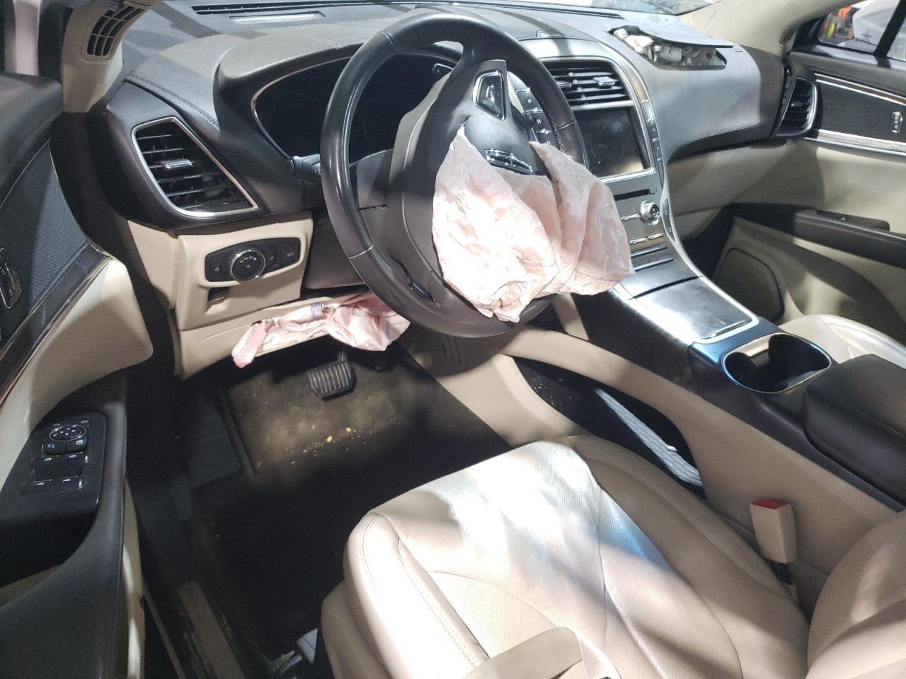 2017 Lincoln MKX - Image 8
