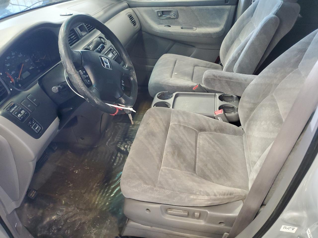 2002 Honda Odyssey - Image 7