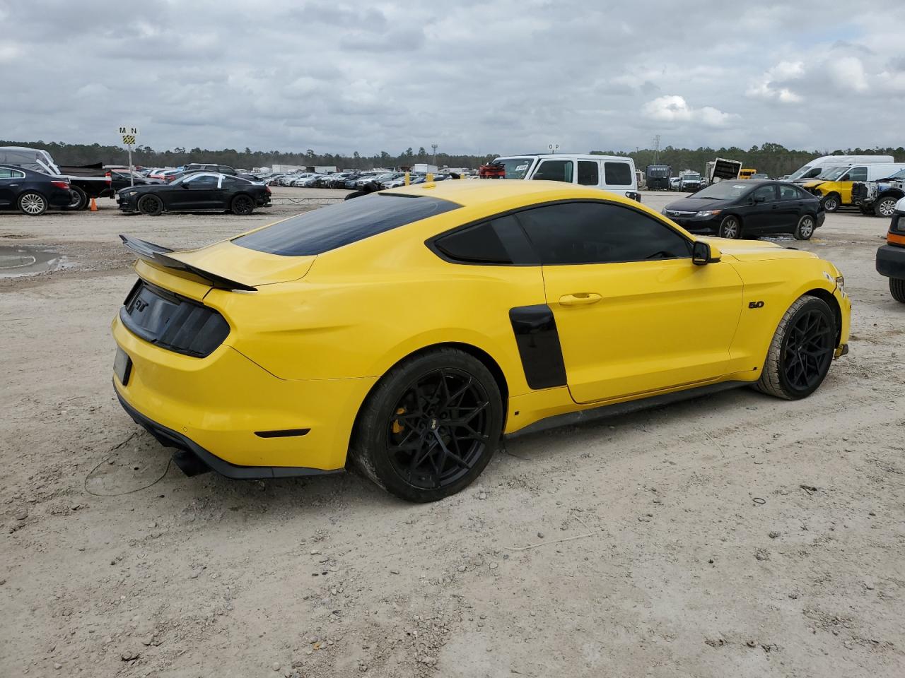 2015 Ford Mustang - Image 3