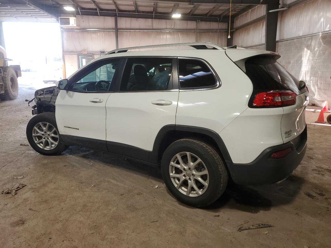 2017 Jeep Grand Cherokee - Image 2