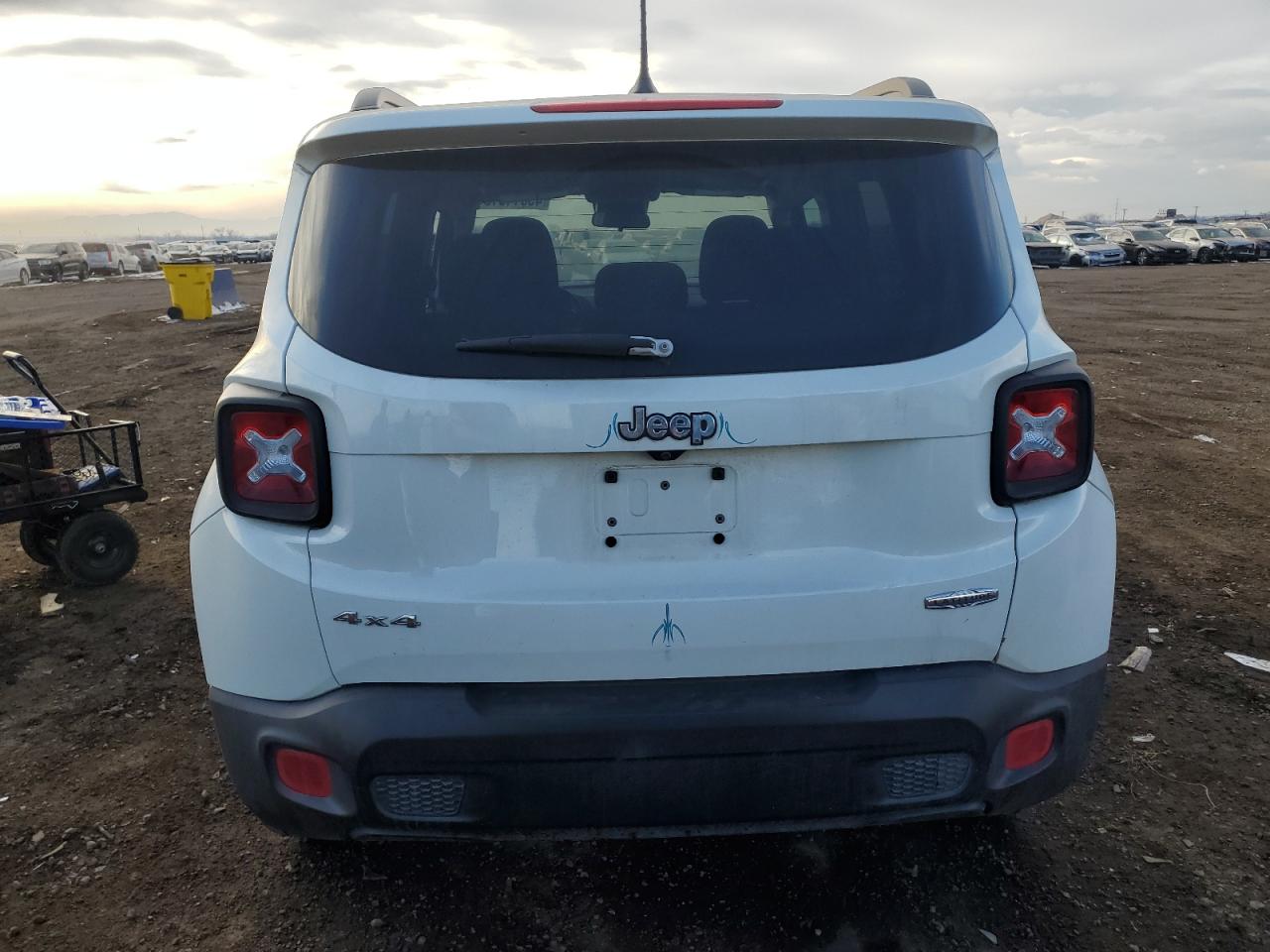 2017 Jeep Renegade - Image 6