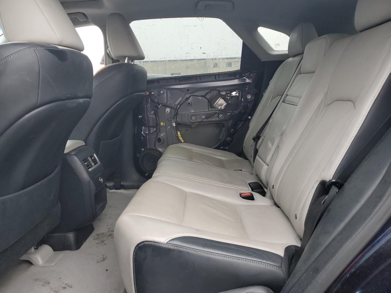 2017 Lexus RX - Image 11