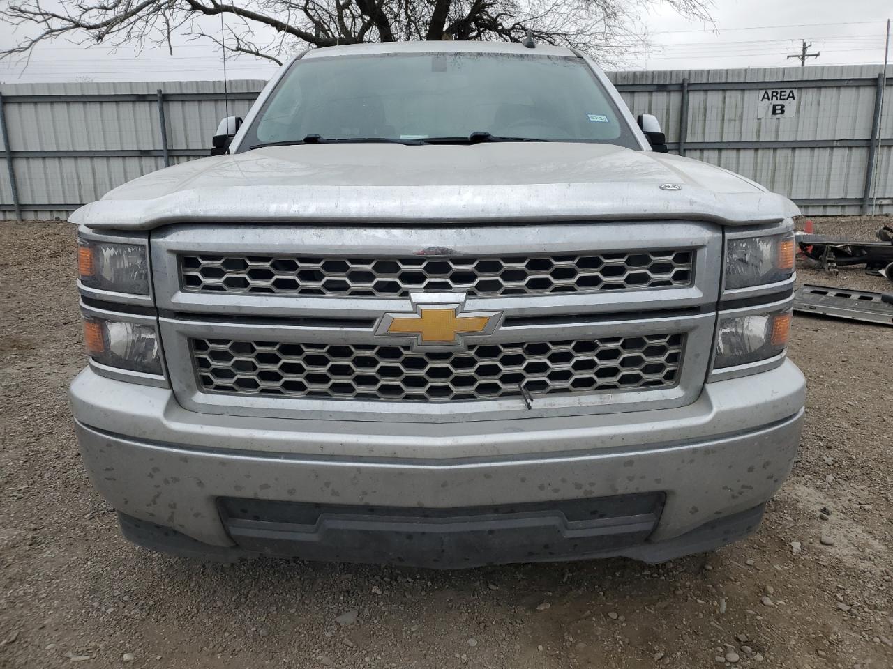 2015 Chevrolet Silverado - Image 5