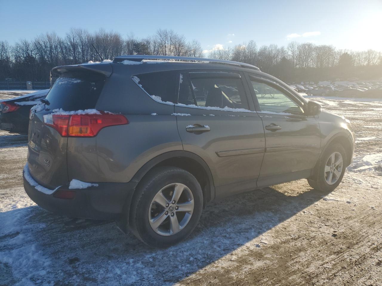 2015 Toyota RAV 4 - Image 3