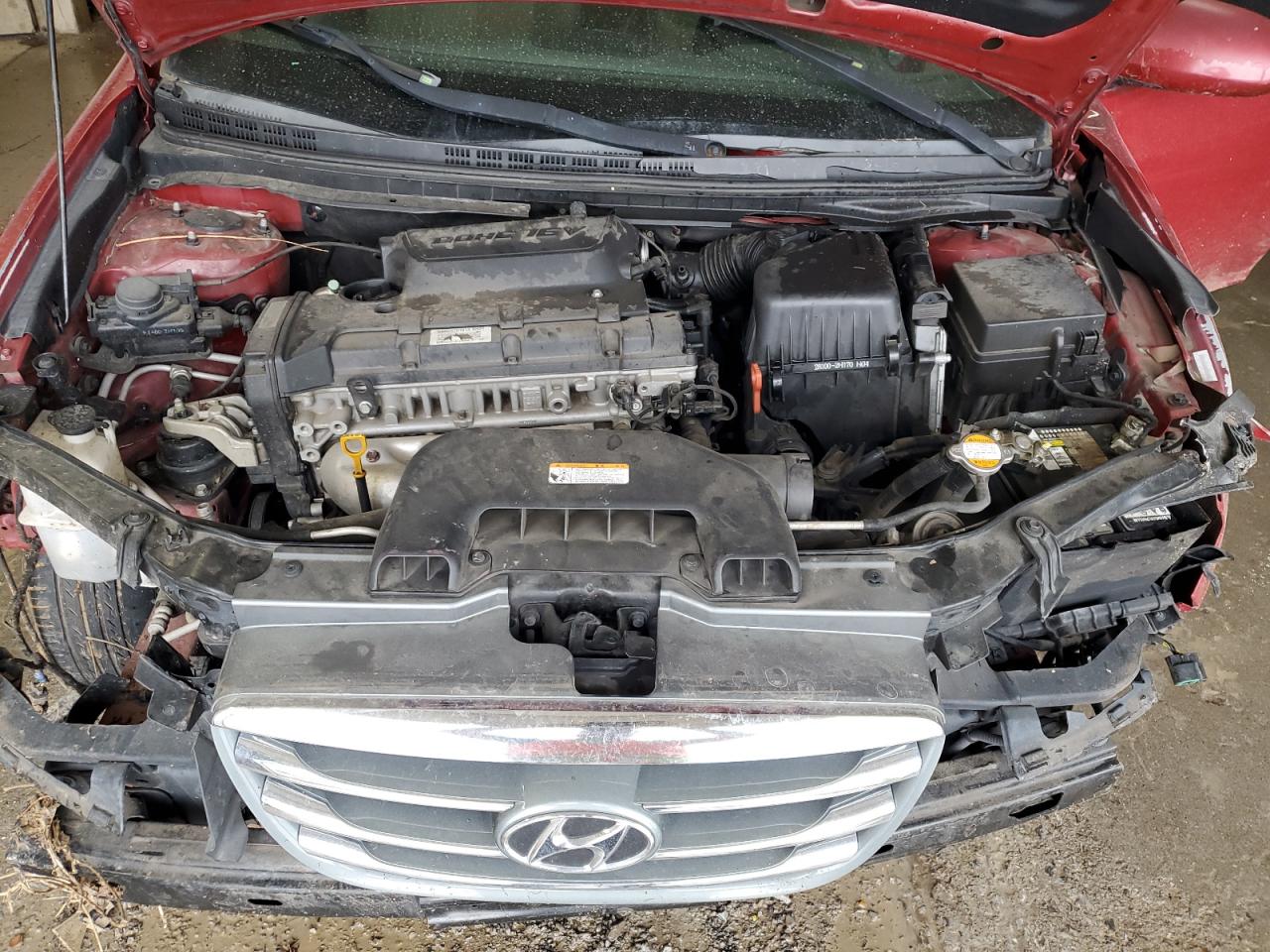 2010 Hyundai Elantra - Image 11