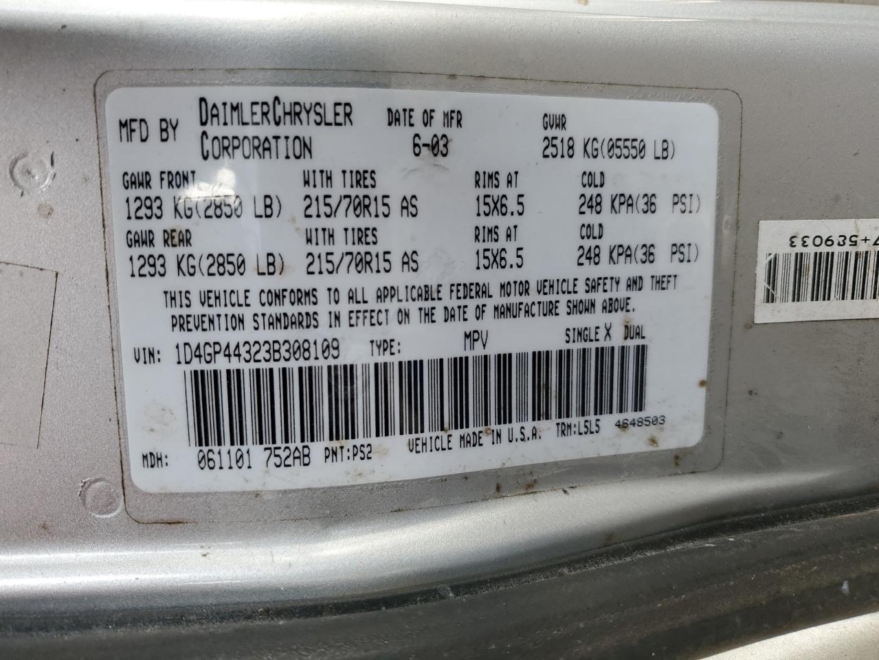 2003 Dodge Caravan - Image 13