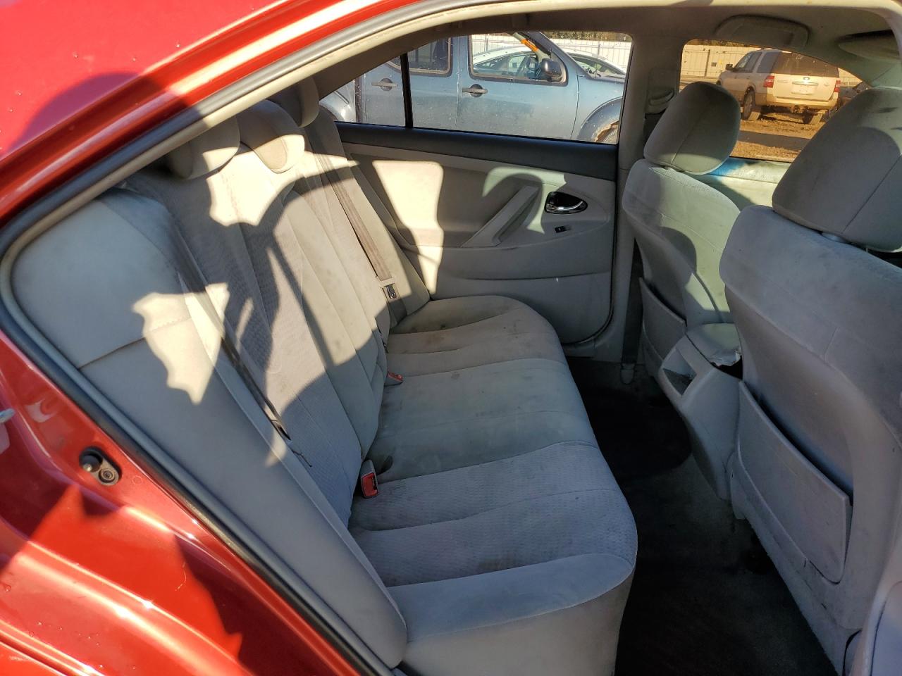 2011 Toyota Camry - Image 10