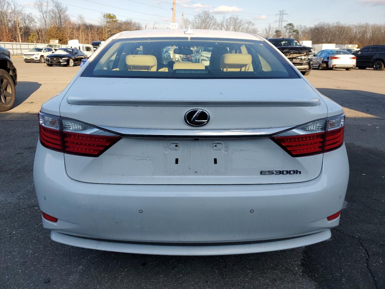 2014 Lexus ES - Image 6