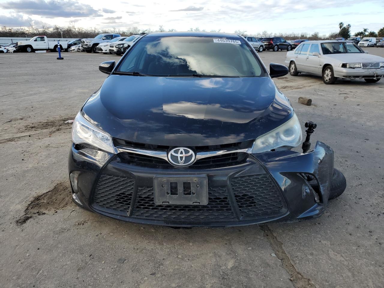 2015 Toyota Camry - Image 5