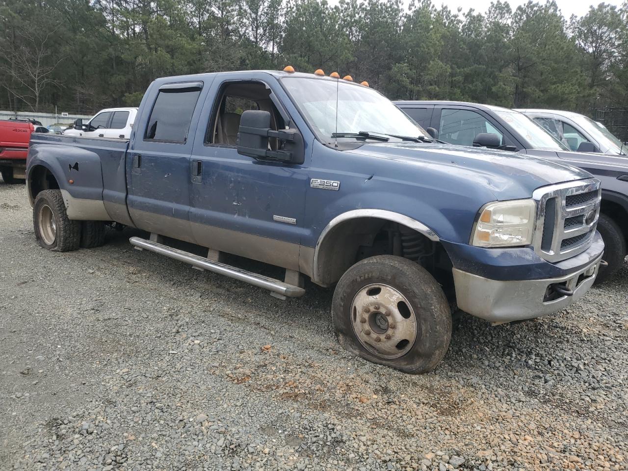 2006 Ford F250 - Image 4