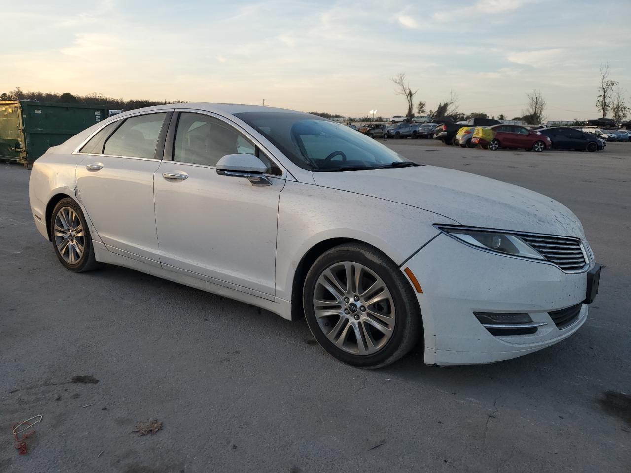 2016 Lincoln MKZ - Image 4